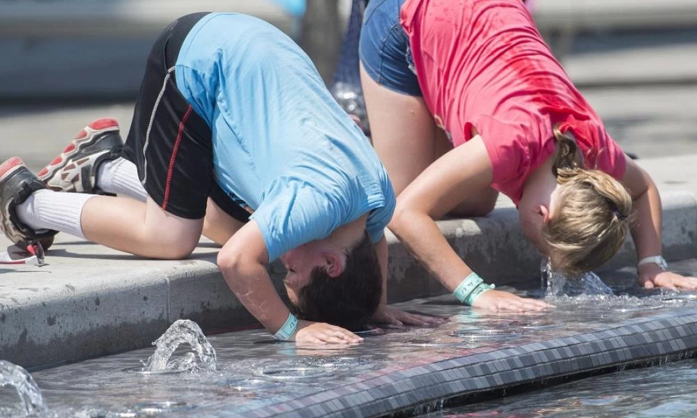 «Ψήνεται» ο Καναδάς με θερμοκρασίες ρεκόρ - Δεκάδες οι νεκροί